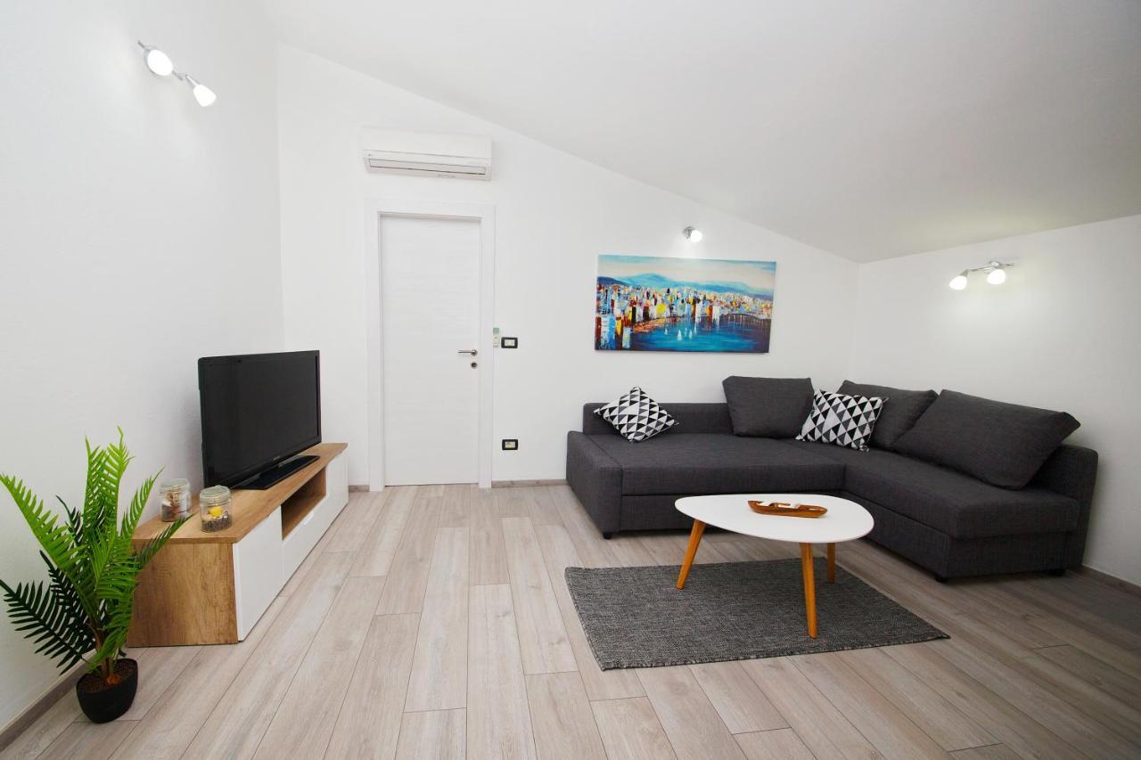 Apartments Perkovic Fažana エクステリア 写真